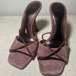 SOLD OUT Rare Jennifer Lopez x Revolve Brown Mule Strappy Heels Size 7